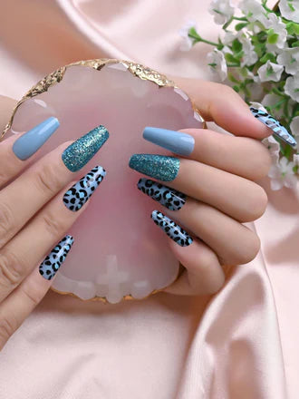 Luxury Press-On Nails (24Pcs) - Free Nail Kit Included 0009