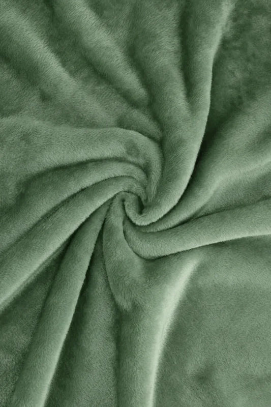Soft and Cozy GREEN Fleece Throw Blanket for Ultimate Comfort