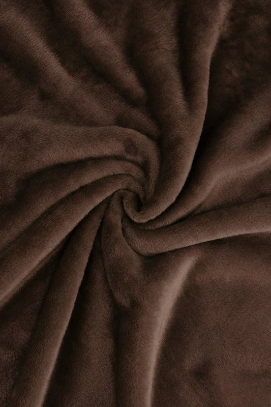 Soft and Cozy Brown Fleece Throw Blanket for Ultimate Comfort