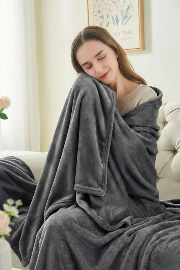 Soft and Cozy GREY  Fleece Throw Blanket for Ultimate Comfort