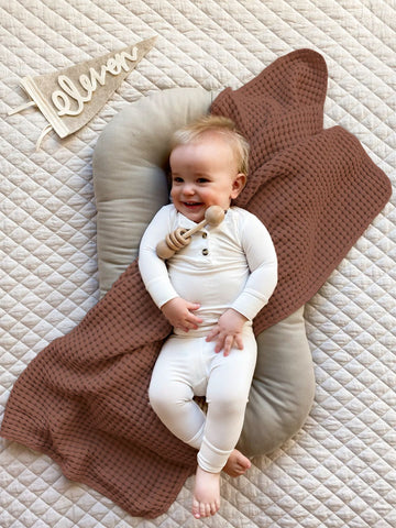 (DARK BROWN) WAFFLE KID,S BLANKET | 100% cotton Soft & Cozy Blanket, Lightweight Toddler Throw for Boys & Girls (Copy) (Copy) (Copy)